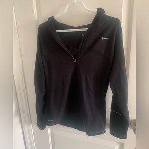 nike running top size m